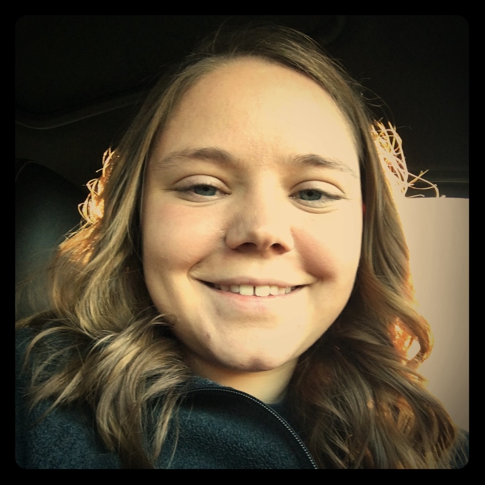 Meet your Posher, Kayla